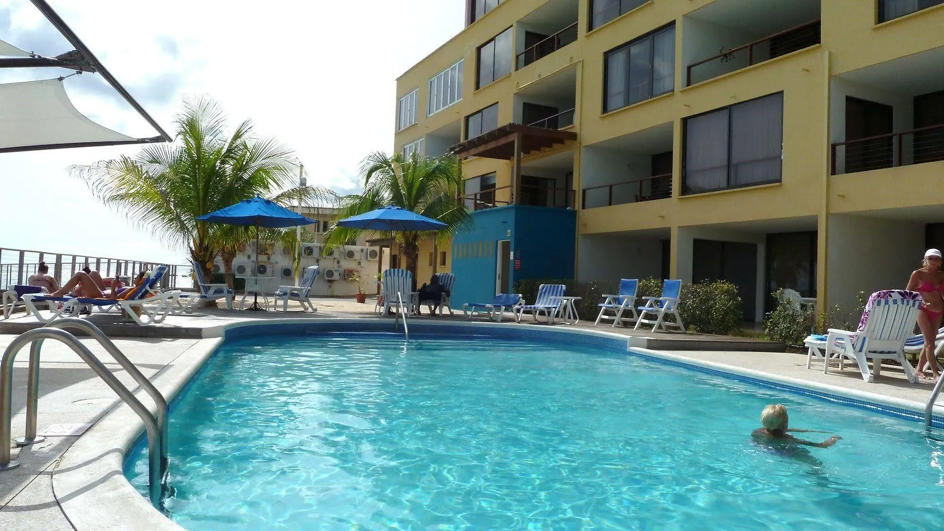 Hotel St Lawrence Beach Condos - Seascape Oistins
